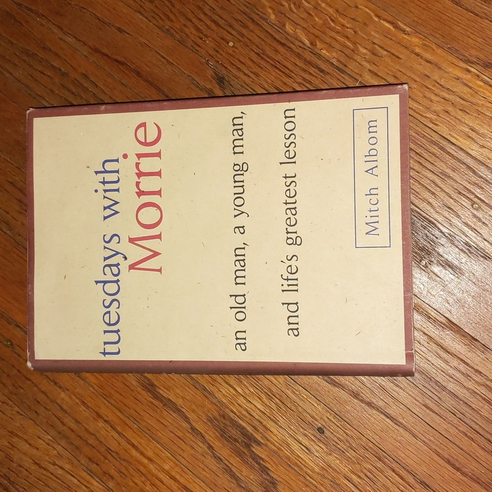 🟣BOOK: Tuesdays with Morrie